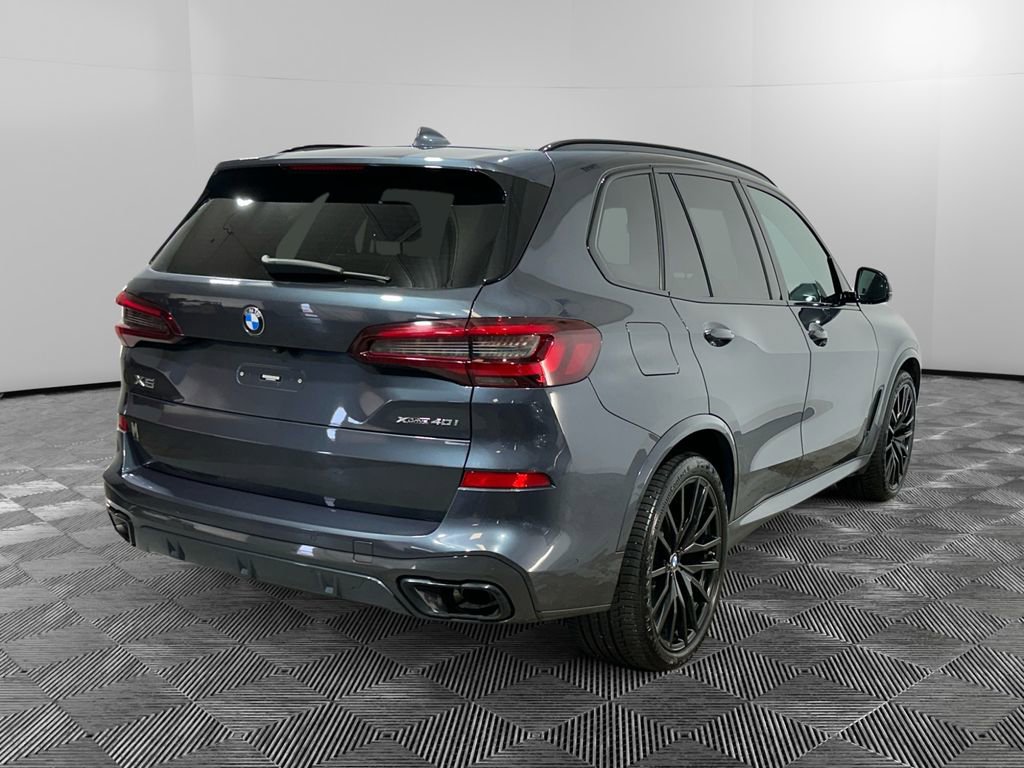 Used 2022 BMW X5 xDrive40i w/ M Sport Package image 4