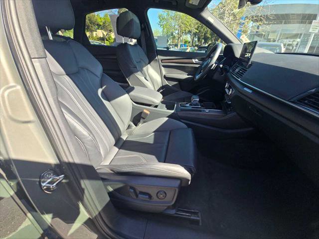 Used 2023 Audi Q5 2.0T Premium Plus w/ Premium Plus Package AWD/4WD image 11