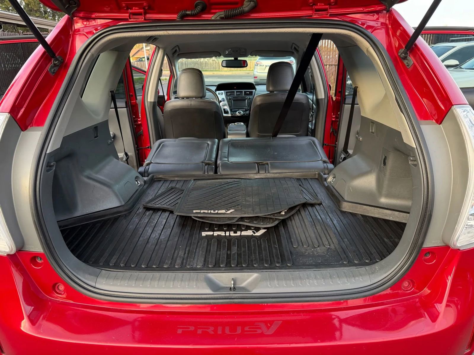 Used 2012 Toyota Prius V Five image 13