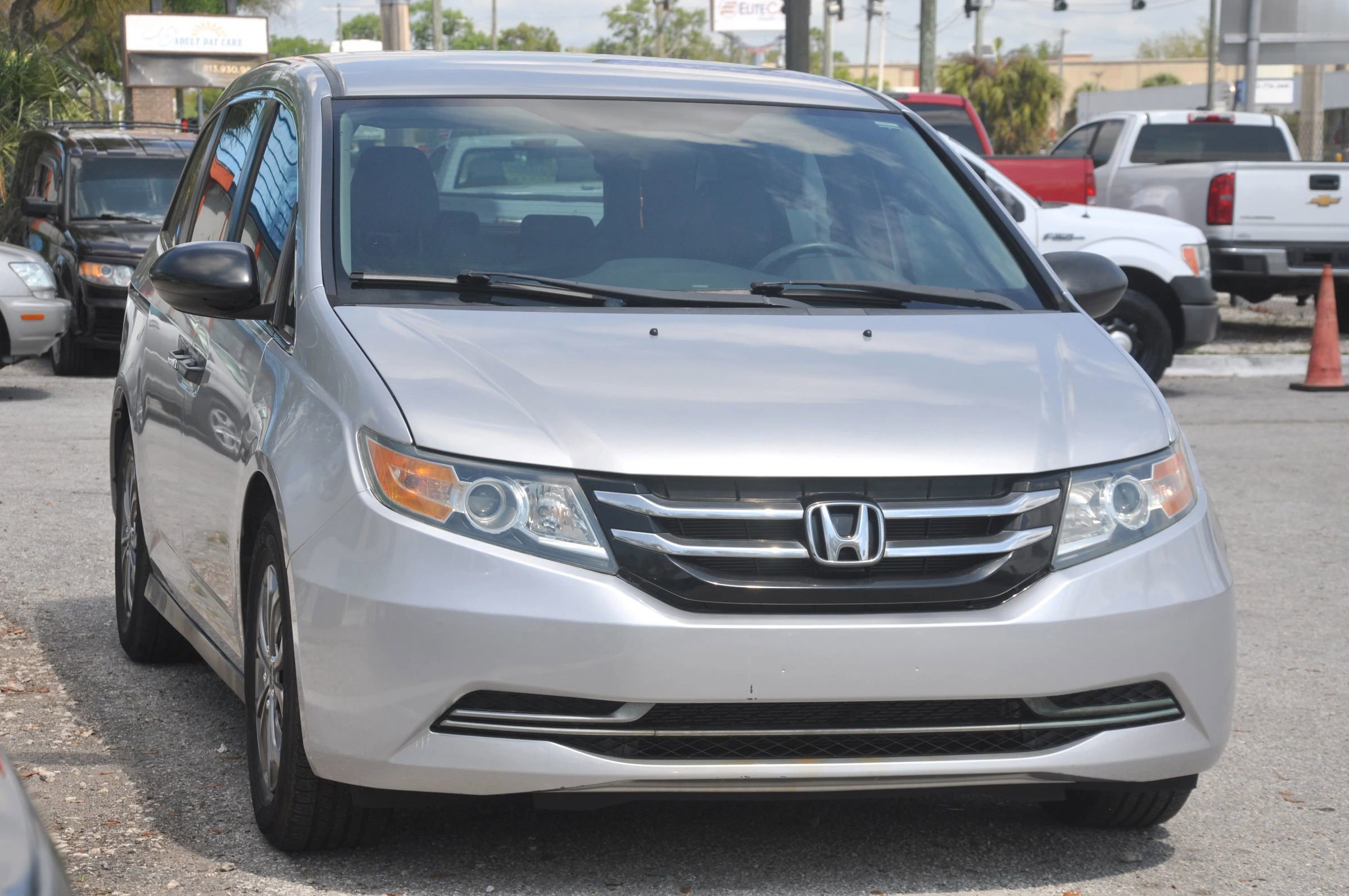 Used 2014 Honda Odyssey LX image 7