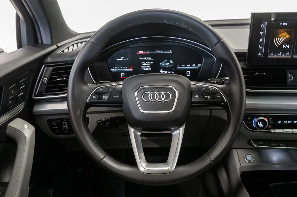 Used 2024 Audi Q5 2.0T Premium w/ Summer of Audi Package AWD/4WD image 13