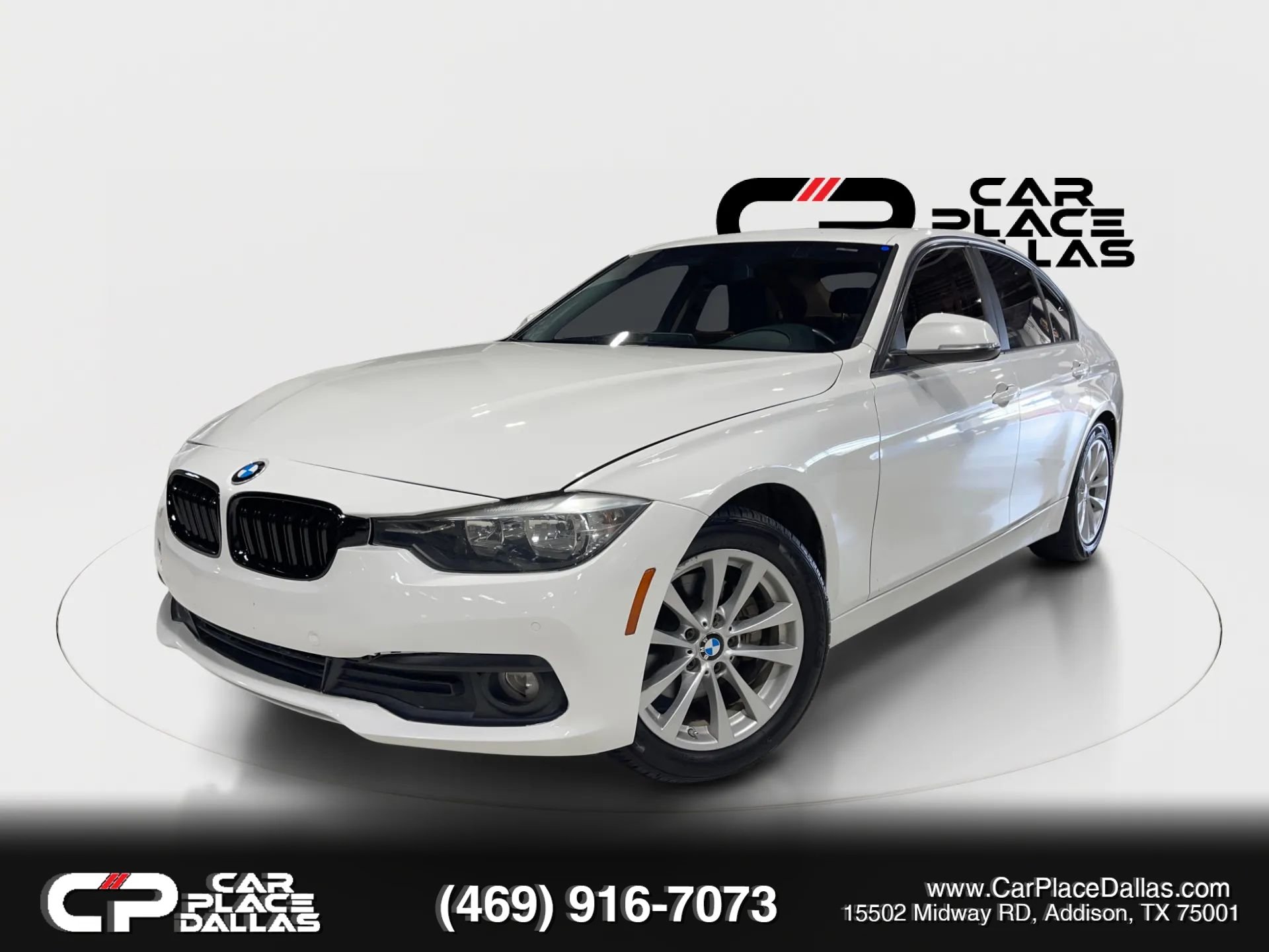 Used 2017 BMW 320i Sedan RWD image 2