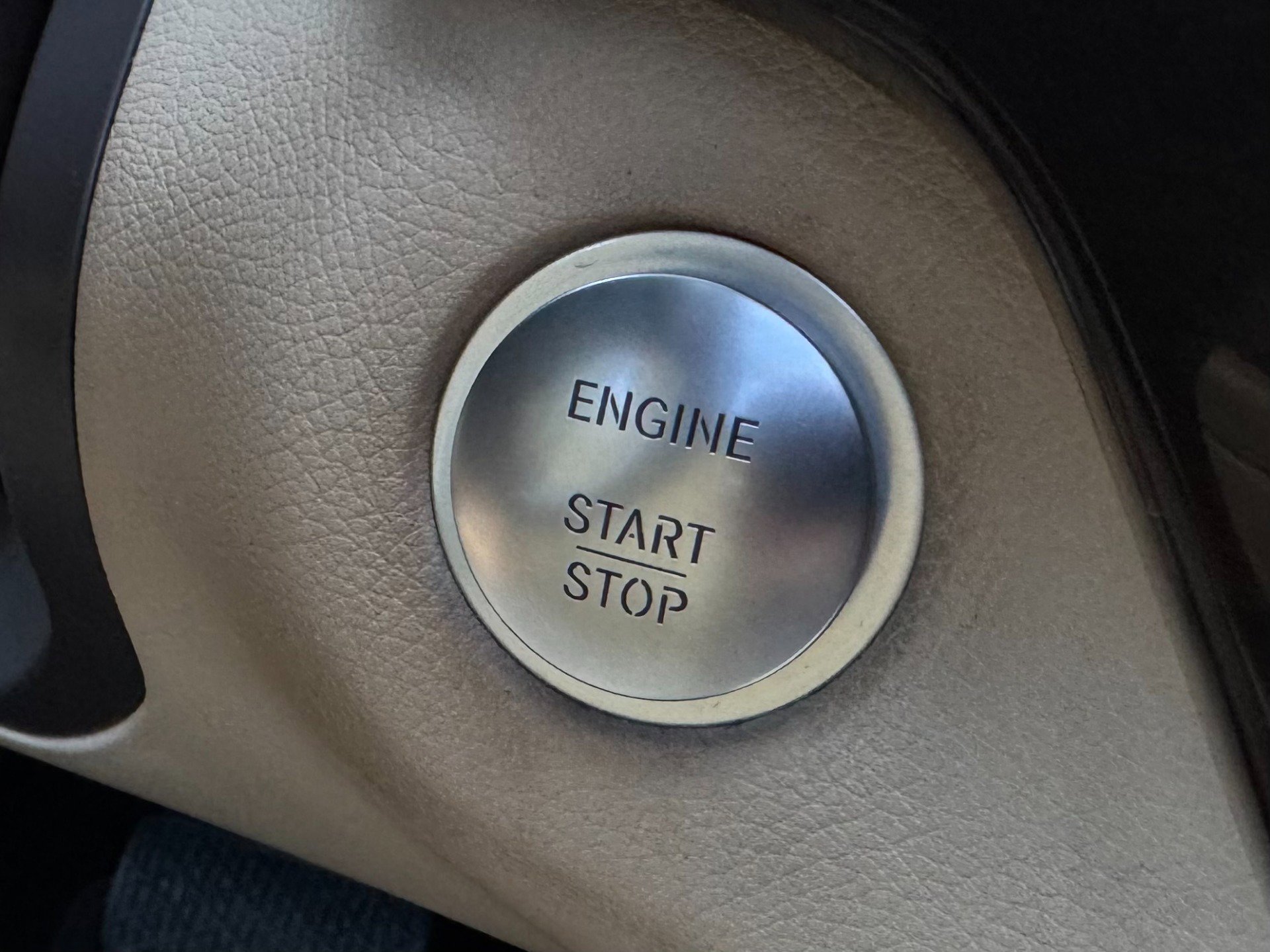 Used 2018 Mercedes-Benz GLE 350 4MATIC image 38