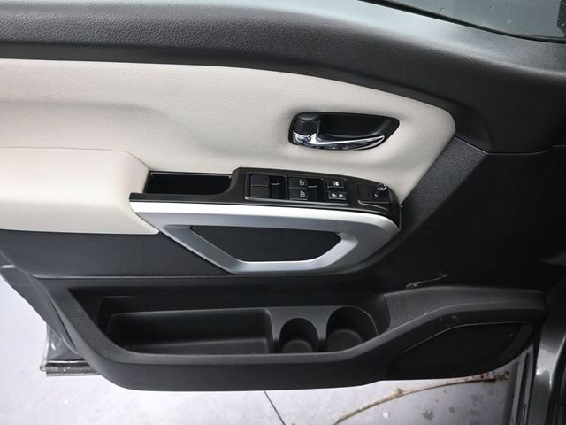 Used 2024 Nissan Titan SV w/ SV Convenience Package image 22