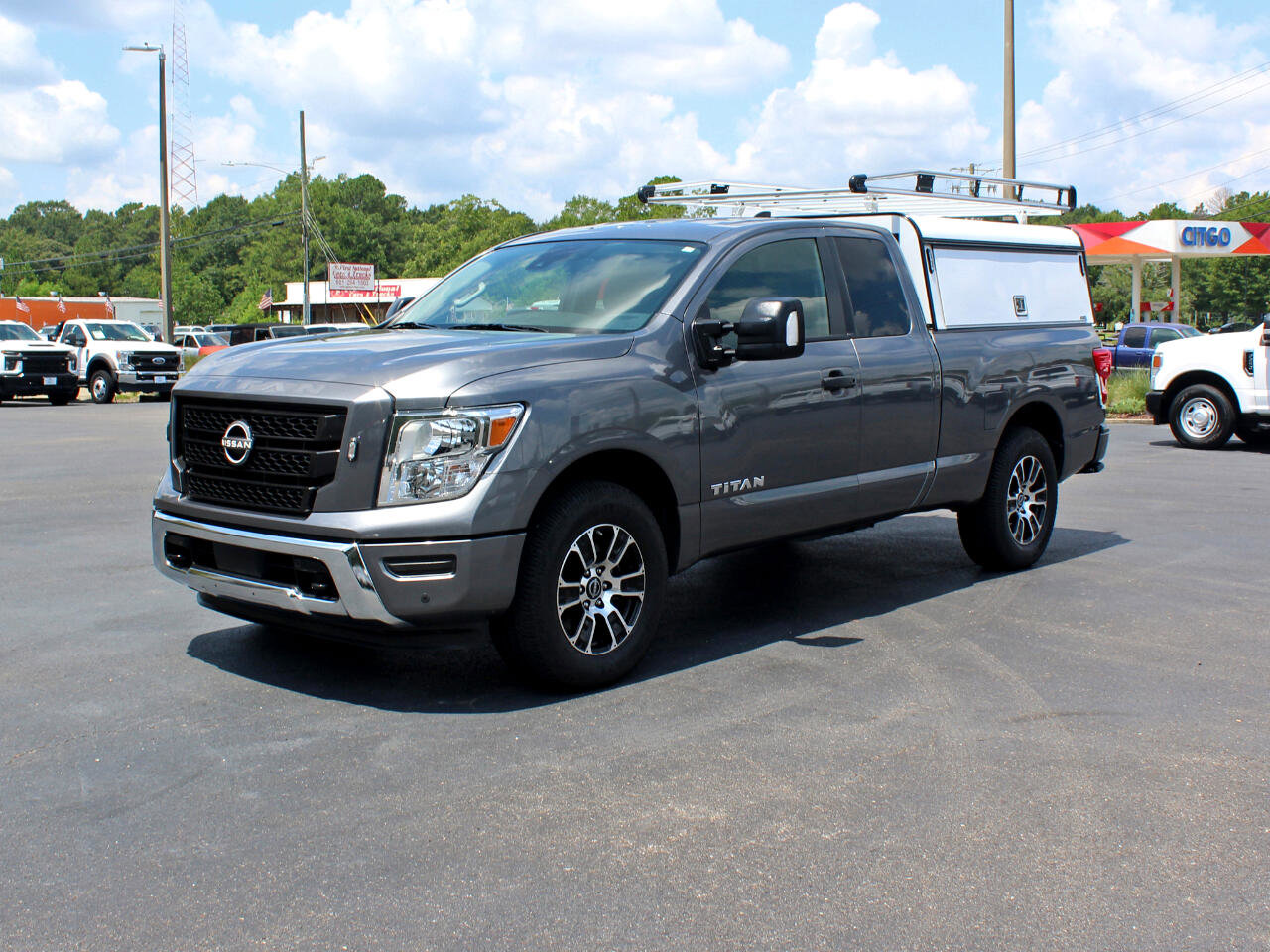 Used 2023 Nissan Titan SV w/ SV Utility Package image 8