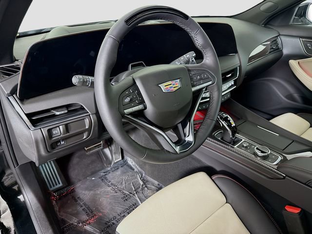 Used 2025 Cadillac CT5 Sport w/ Technology Package image 9