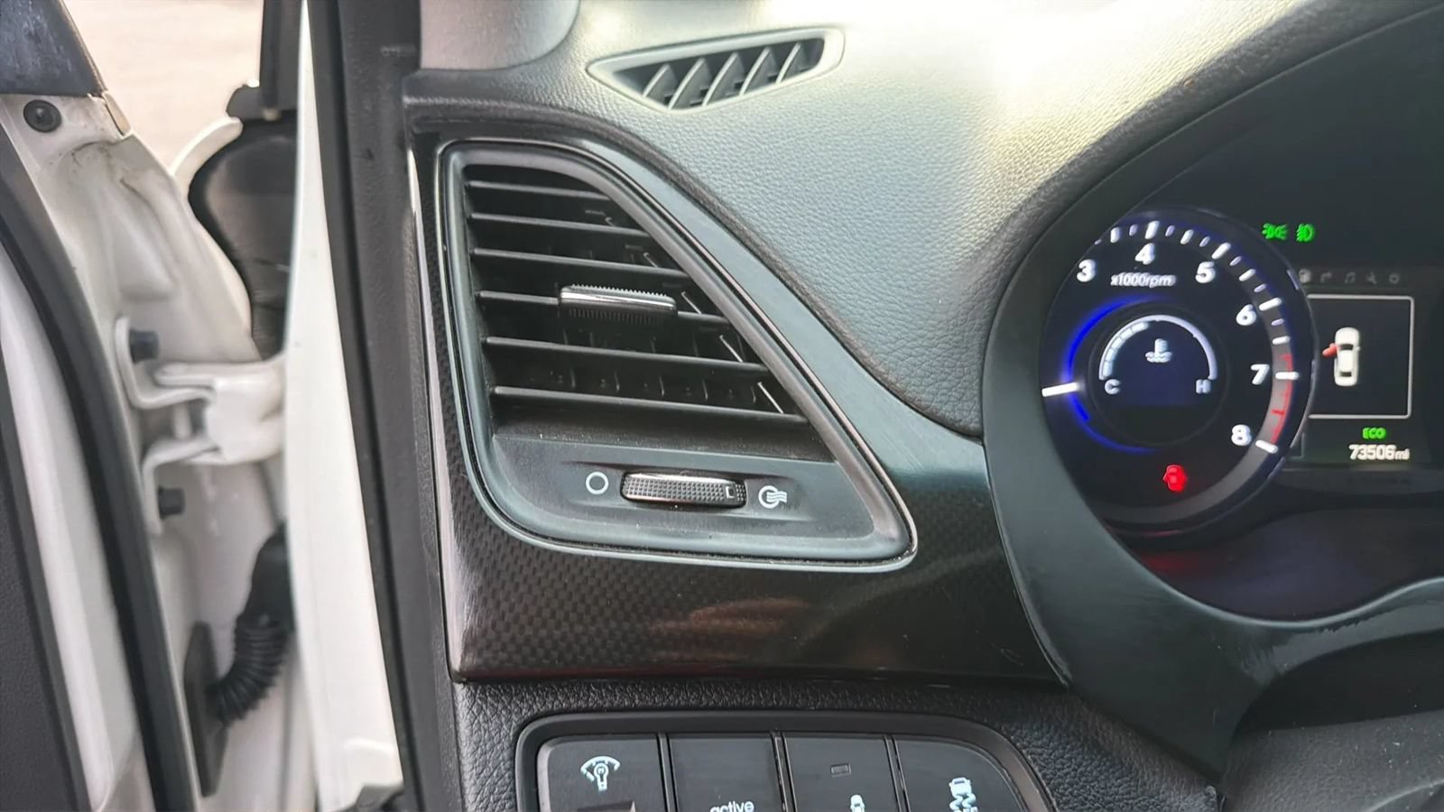 Used 2017 Hyundai Azera FWD image 22