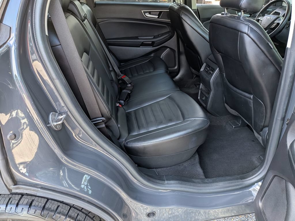 Used 2021 Ford Edge SEL w/ Cargo Accessory Package AWD/4WD image 30