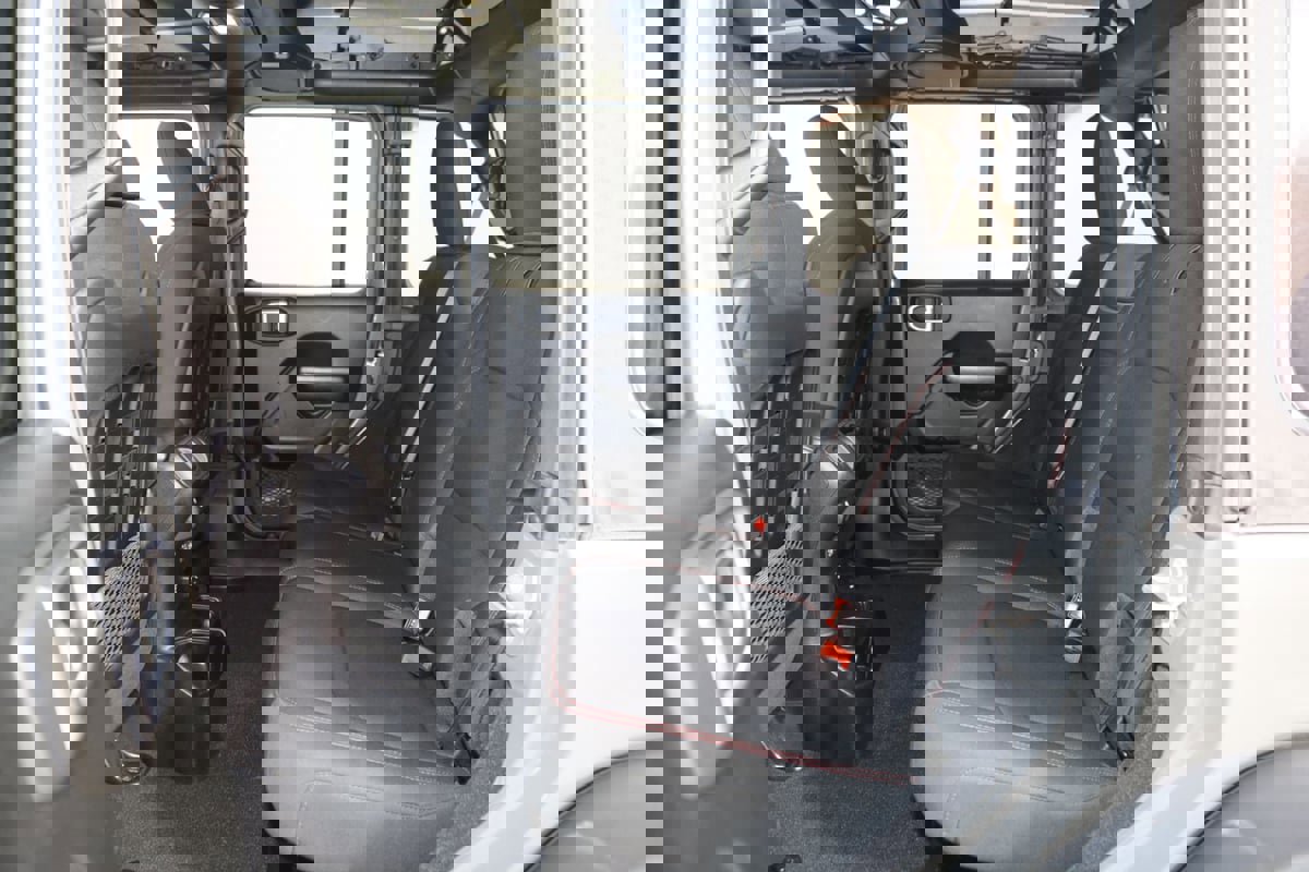 Used 2021 Jeep Wrangler Unlimited Rubicon w/ Safety Group image 47