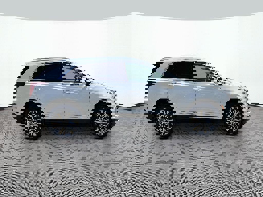 New 2026 Cadillac XT5 Premium Luxury image 4