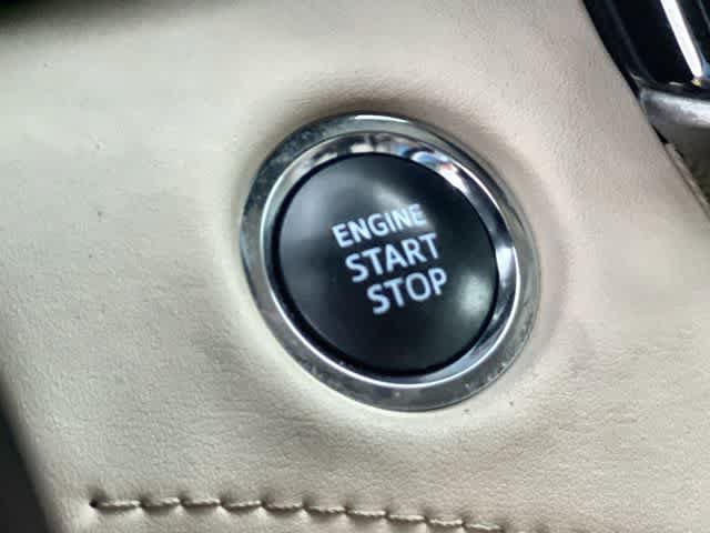 Used 2022 Toyota Highlander XLE AWD/4WD image 28