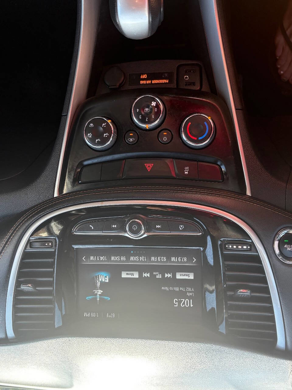 Used 2017 Chevrolet Trax LT w/ LT Convenience Package image 17