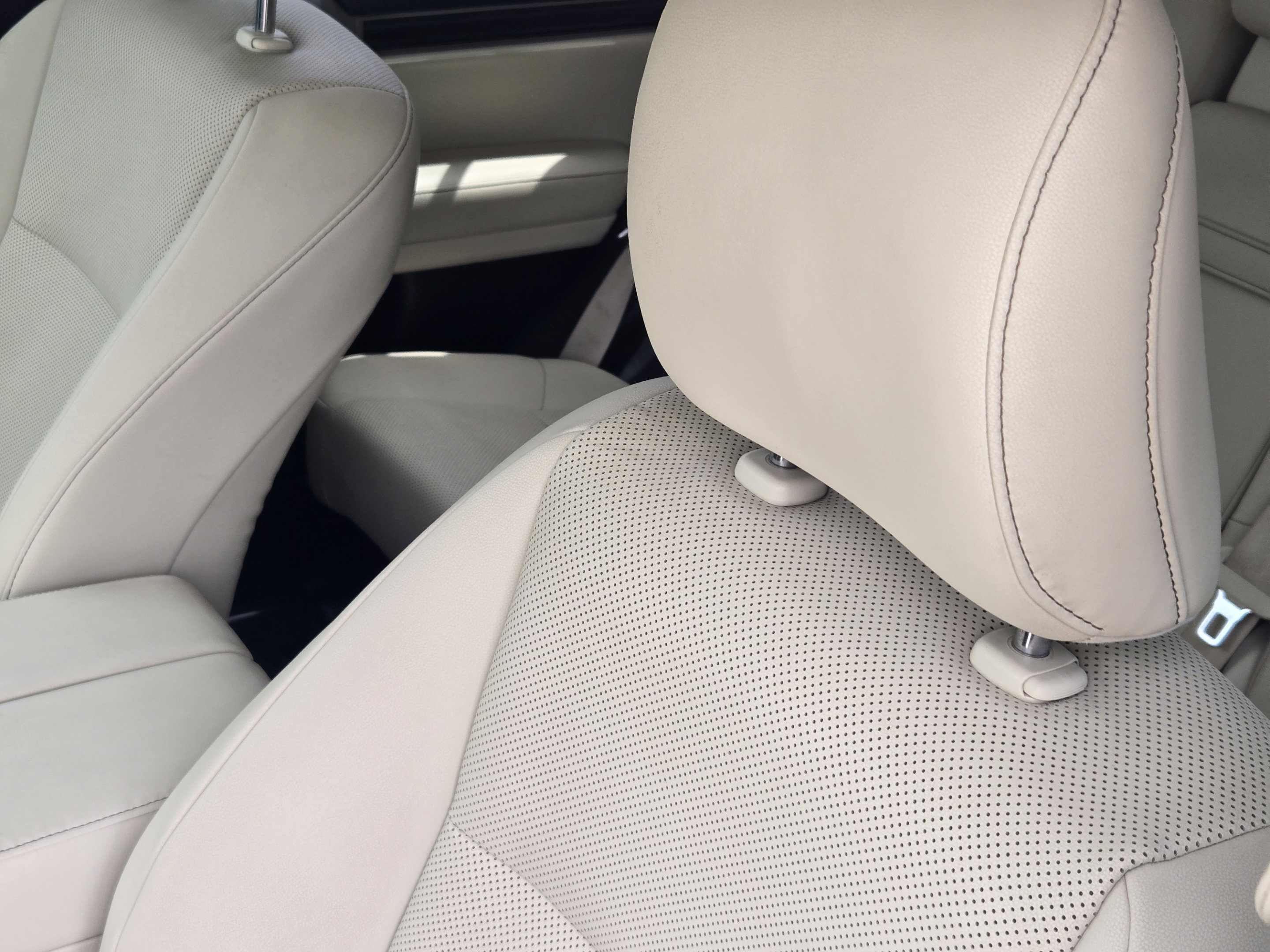 Used 2022 Lexus GX 460 Premium w/ Premium Package AWD/4WD image 23