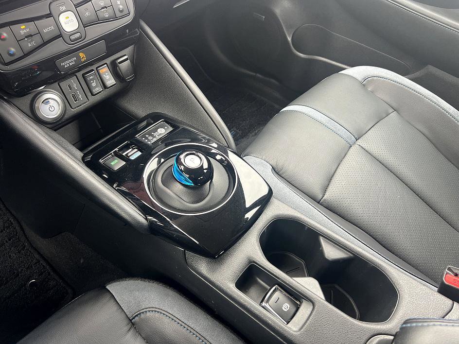 Certified 2020 Nissan Leaf SL Plus image 27