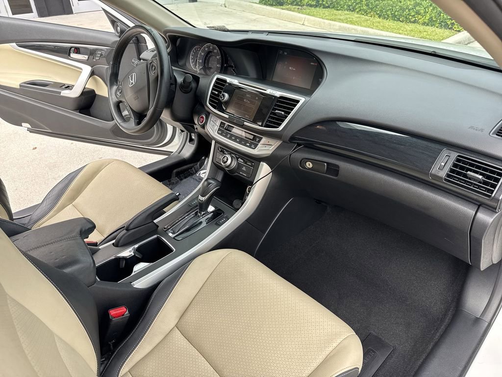 Used 2014 Honda Accord EX-L image 32
