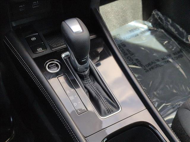 Used 2024 Nissan Kicks SV image 12