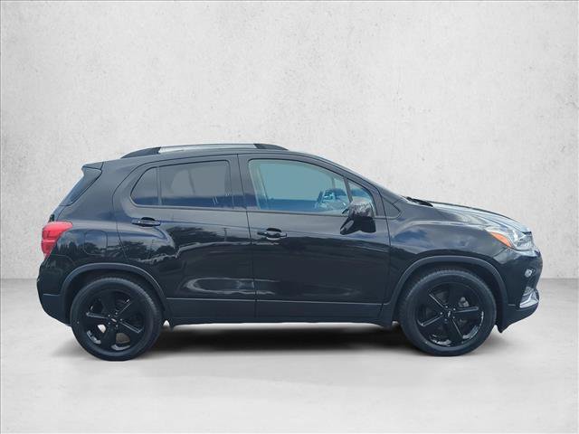 Used 2018 Chevrolet Trax Premier w/ Midnight Edition FWD image 4