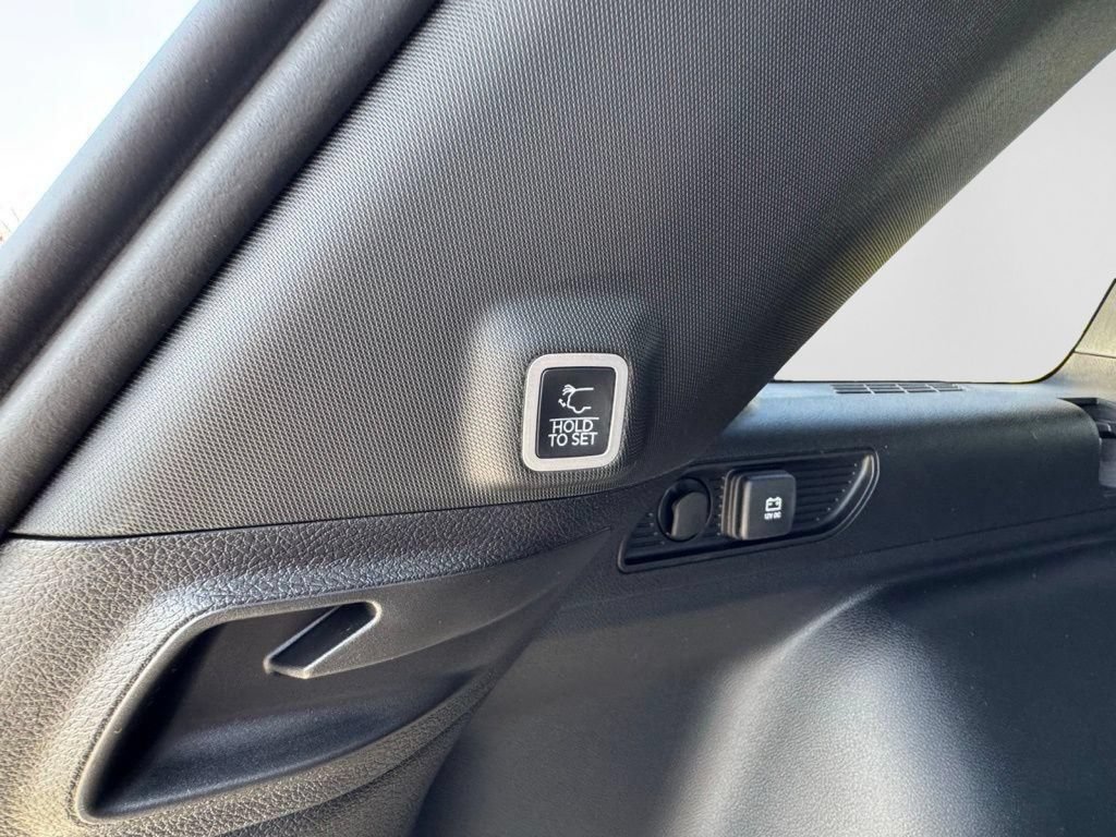 New 2025 Jeep Grand Cherokee Altitude AWD/4WD image 7