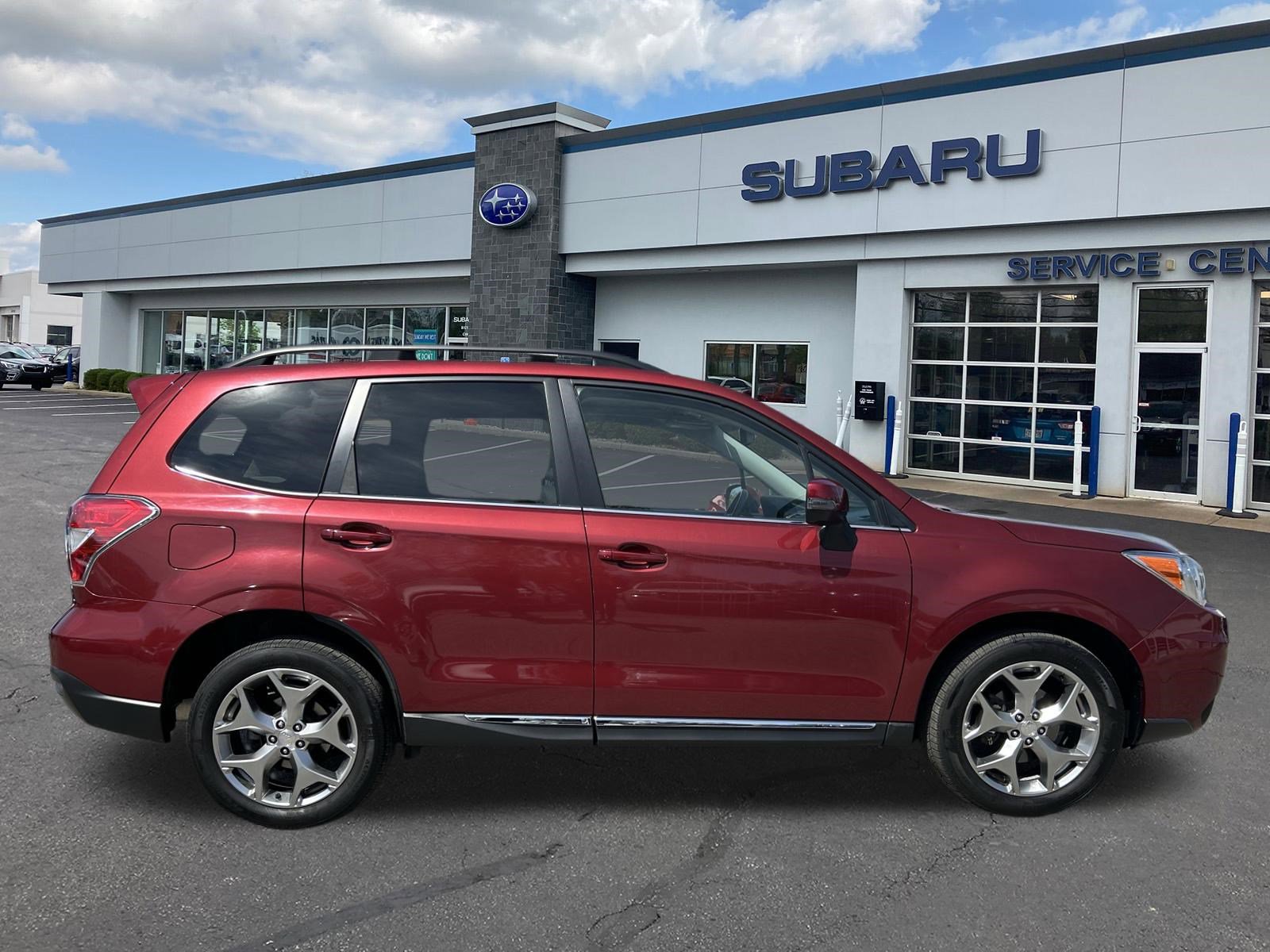 Used 2015 Subaru Forester 2.5i Touring w/ Eyesight & Navigation System AWD/4WD image 8