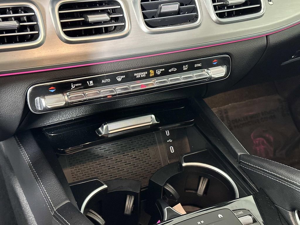 Used 2024 Mercedes-Benz GLS 450 4MATIC image 11