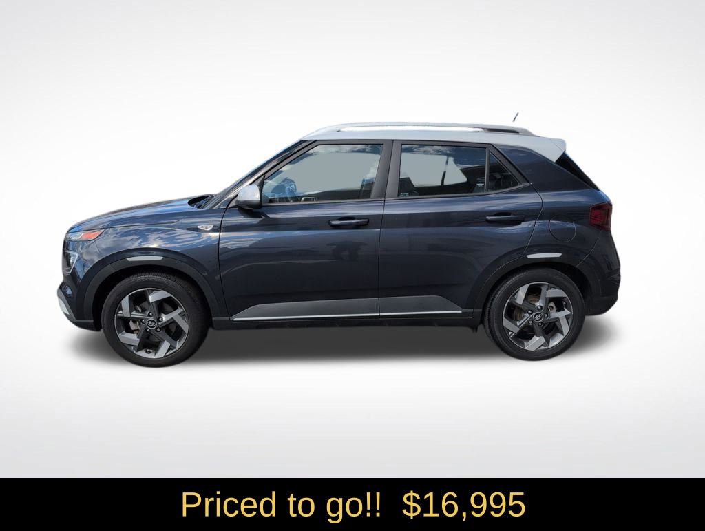 Certified 2023 Hyundai Venue Limited image 3