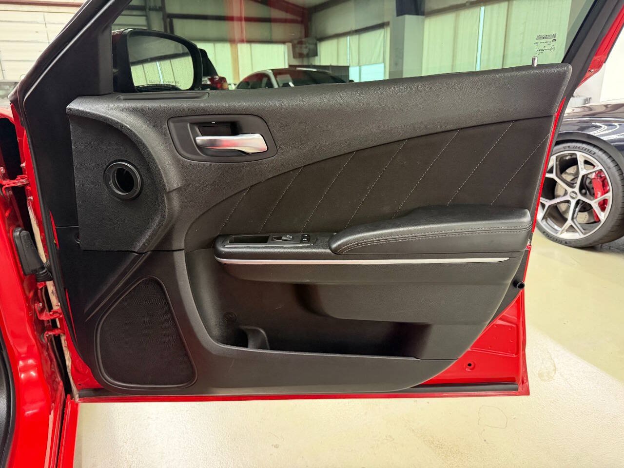 Used 2022 Dodge Charger SXT RWD image 16