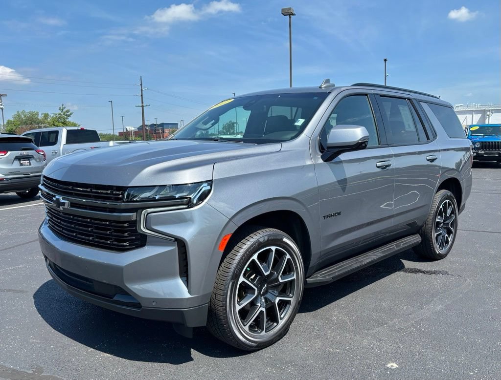 Used 2022 Chevrolet Tahoe RST w/ Luxury Package AWD/4WD image 3
