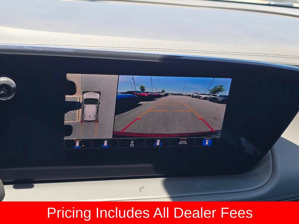 Used 2025 Buick Encore GX Avenir w/ Avenir Technology Package AWD/4WD image 16