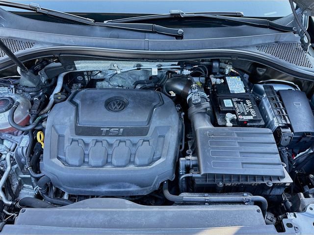 Used 2021 Volkswagen Tiguan SE R-Line image 29