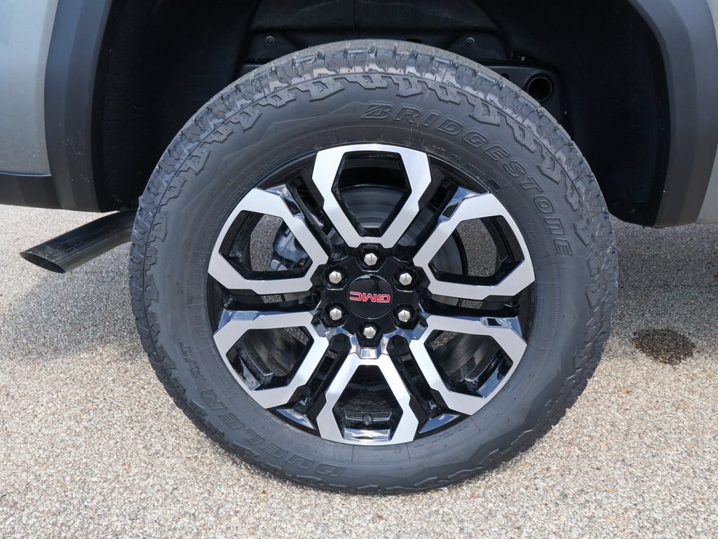New 2026 GMC Canyon AT4 w/ Technology Plus Package AWD/4WD image 32