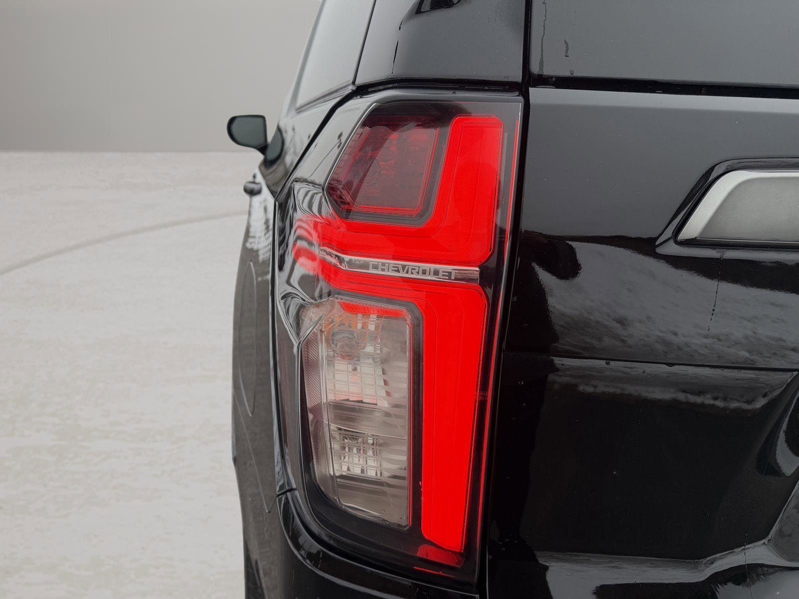 Used 2022 Chevrolet Tahoe RST w/ Sport Performance Package image 16