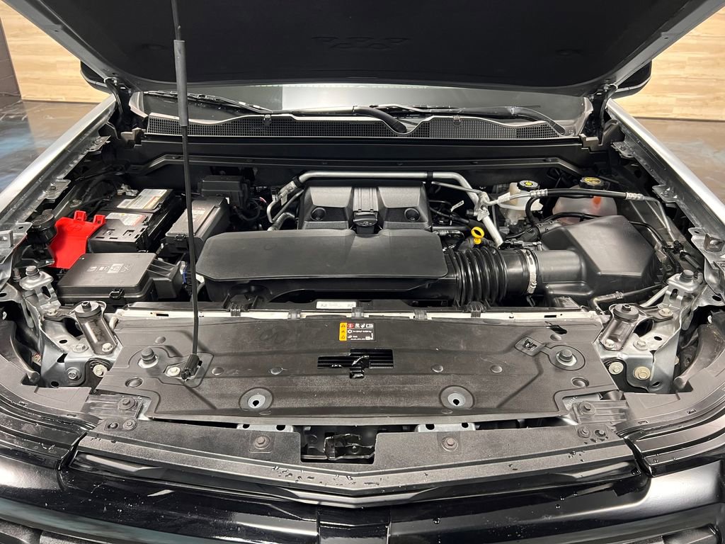 Used 2025 Chevrolet Colorado Z71 w/ Midnight Edition image 18