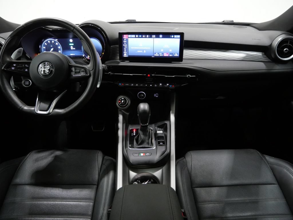 Used 2024 Alfa Romeo Tonale Veloce AWD/4WD image 10