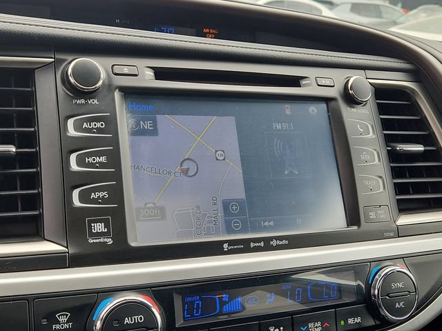 Used 2016 Toyota Highlander Limited AWD/4WD image 30