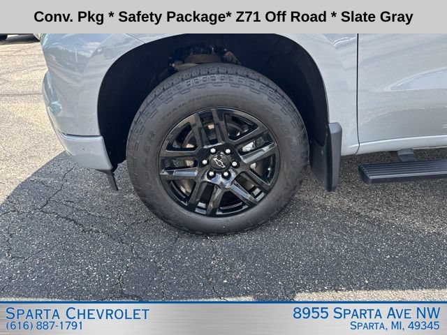 Used 2024 Chevrolet Silverado 1500 RST w/ Convenience Package II AWD/4WD image 10
