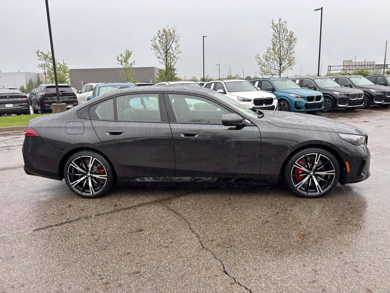 New 2026 BMW 550e xDrive AWD/4WD image 4