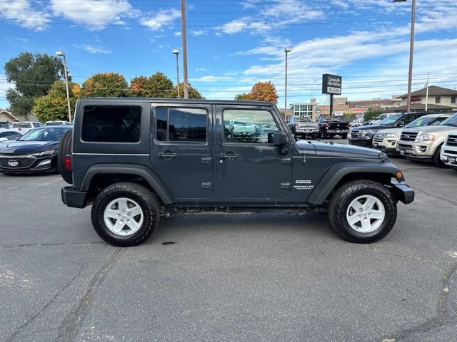 Used 2017 Jeep Wrangler Unlimited Sport w/ Quick Order Package 24S AWD/4WD image 3