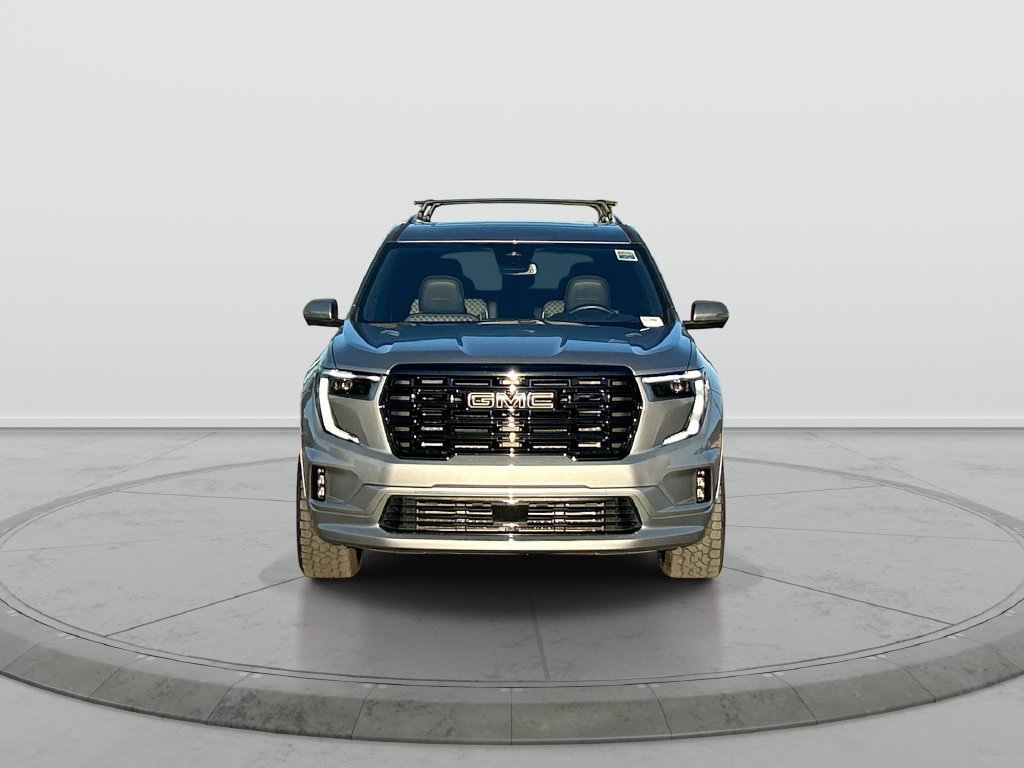 Used 2025 GMC Acadia Denali FWD image 3