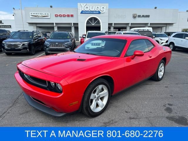 Used 2014 Dodge Challenger SXT