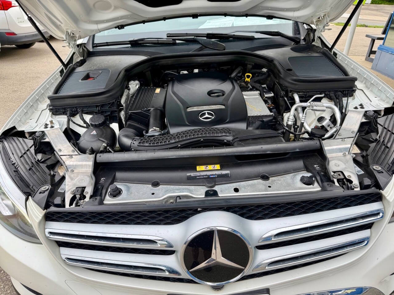 Used 2017 Mercedes-Benz GLC 300 4MATIC image 15