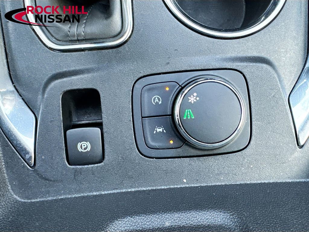 Used 2023 Chevrolet Traverse LT image 21