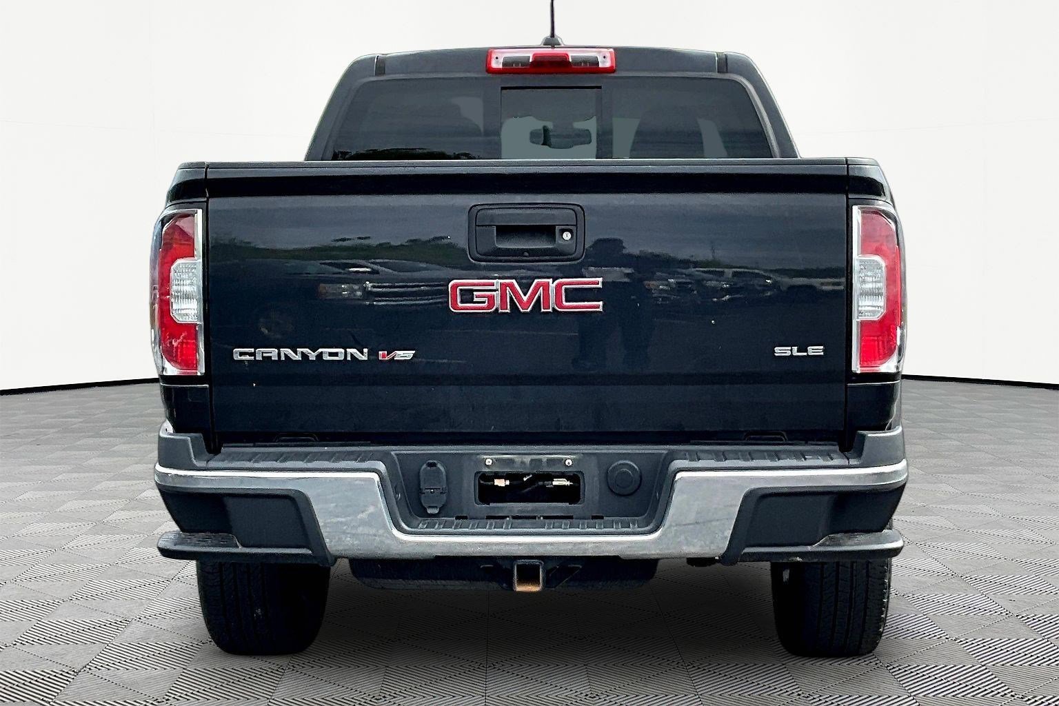 Used 2020 GMC Canyon SLE w/ Elevation Edition AWD/4WD image 5