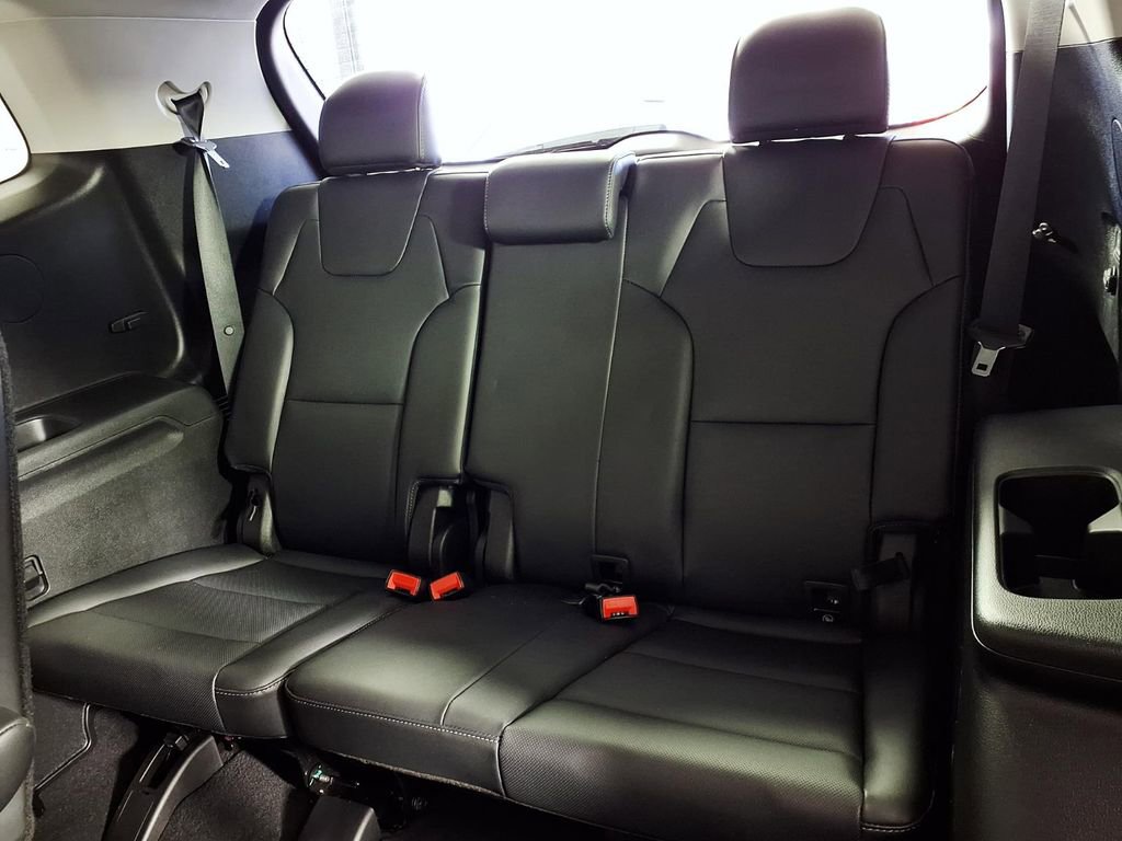 Used 2023 Kia Telluride S image 9