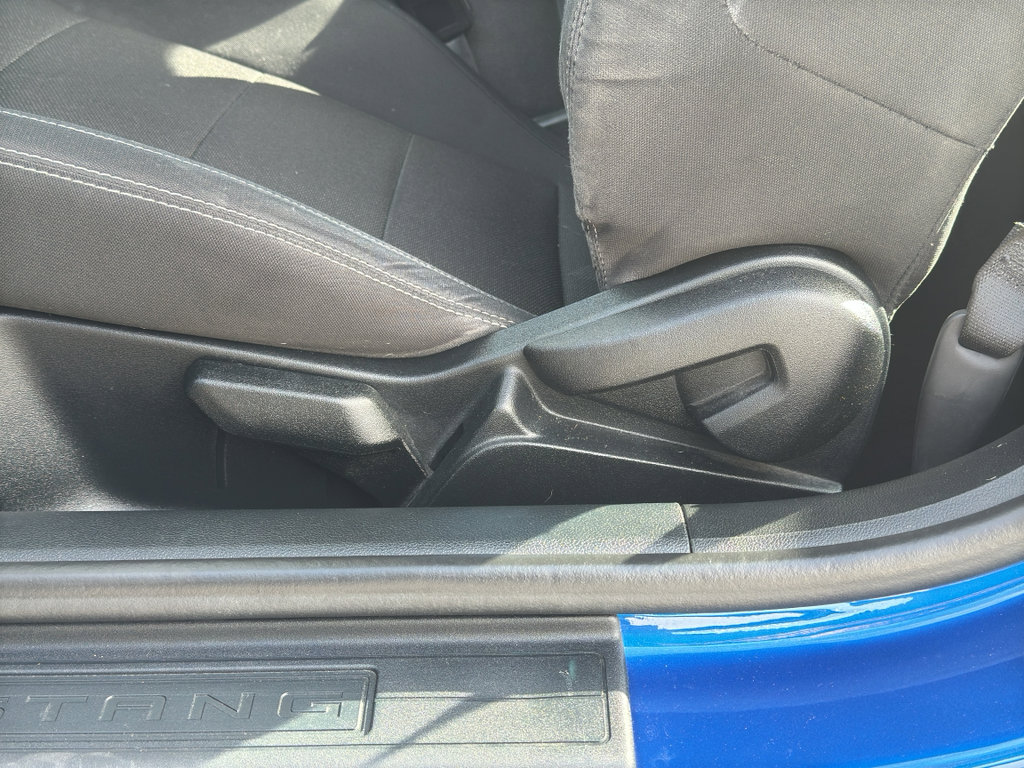 Used 2017 Ford Mustang Coupe image 24