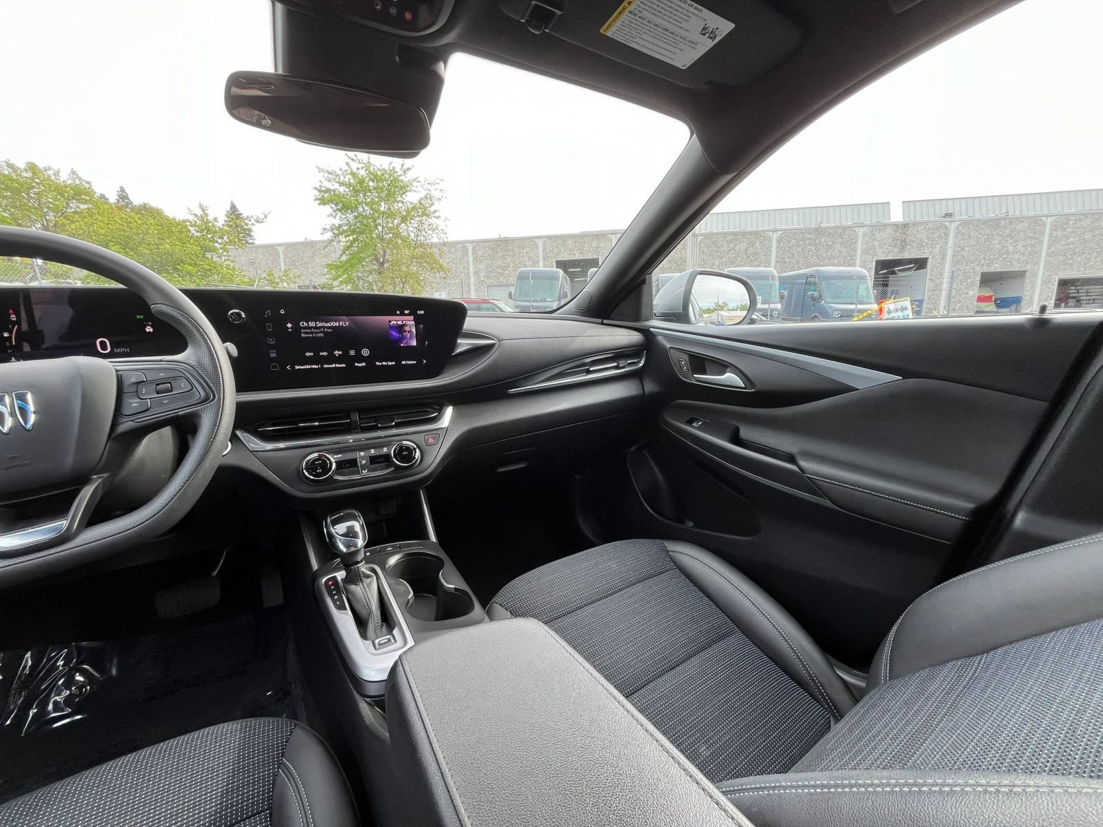Used 2025 Buick Envista Sport Touring FWD image 34