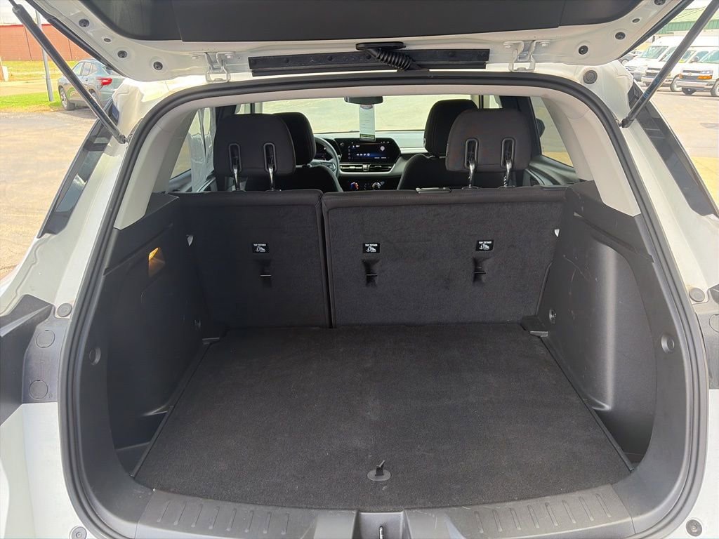 Used 2025 Chevrolet TrailBlazer LT image 10