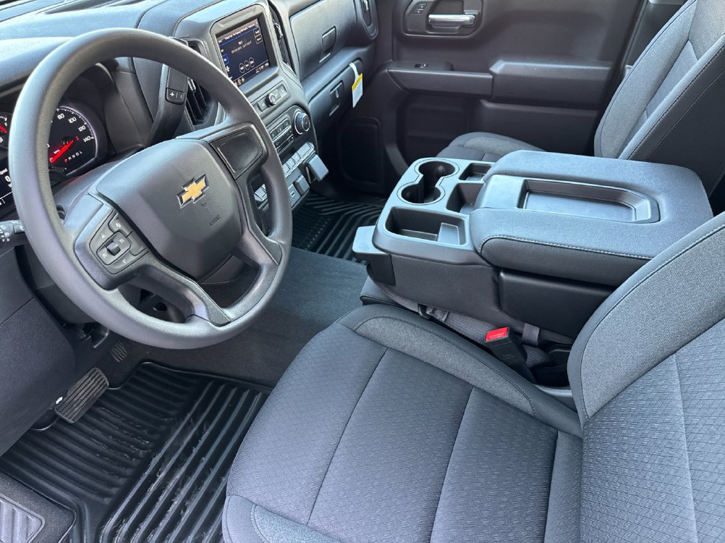 New 2026 Chevrolet Silverado 1500 Custom w/ LPO, Dark Essentials Package RWD image 9