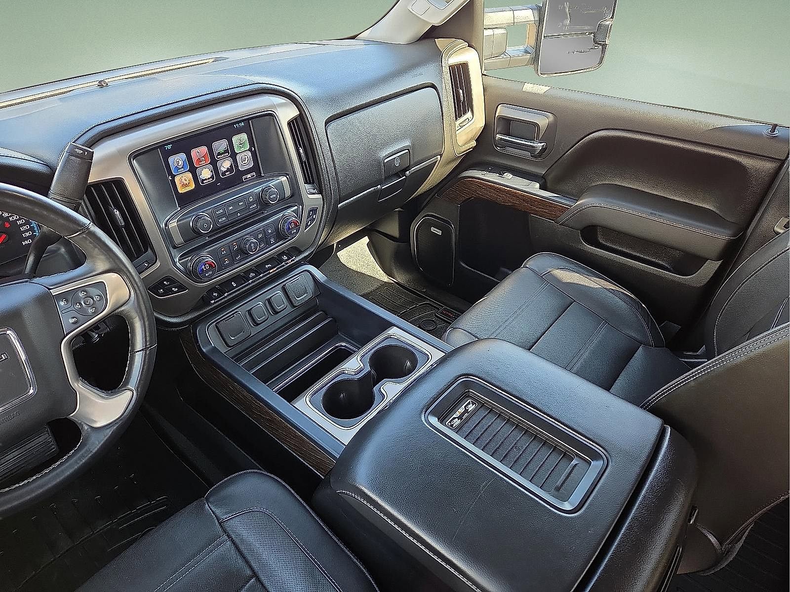 Used 2017 GMC Sierra 2500 Denali image 12