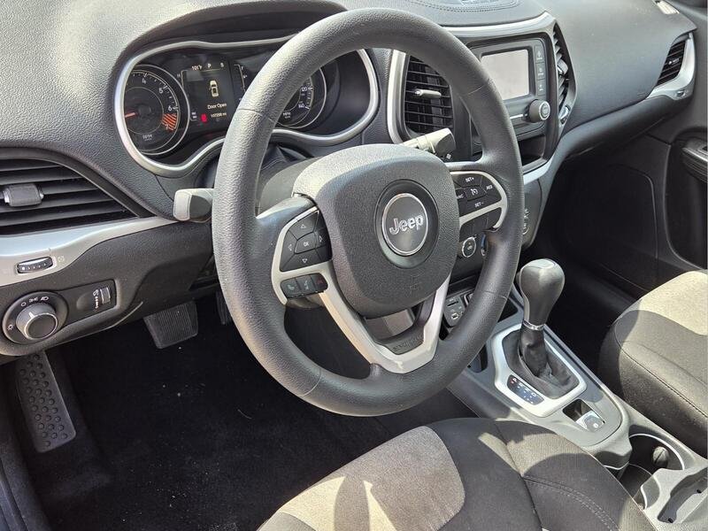 Used 2014 Jeep Cherokee Sport w/ Trailer Tow Group FWD image 11