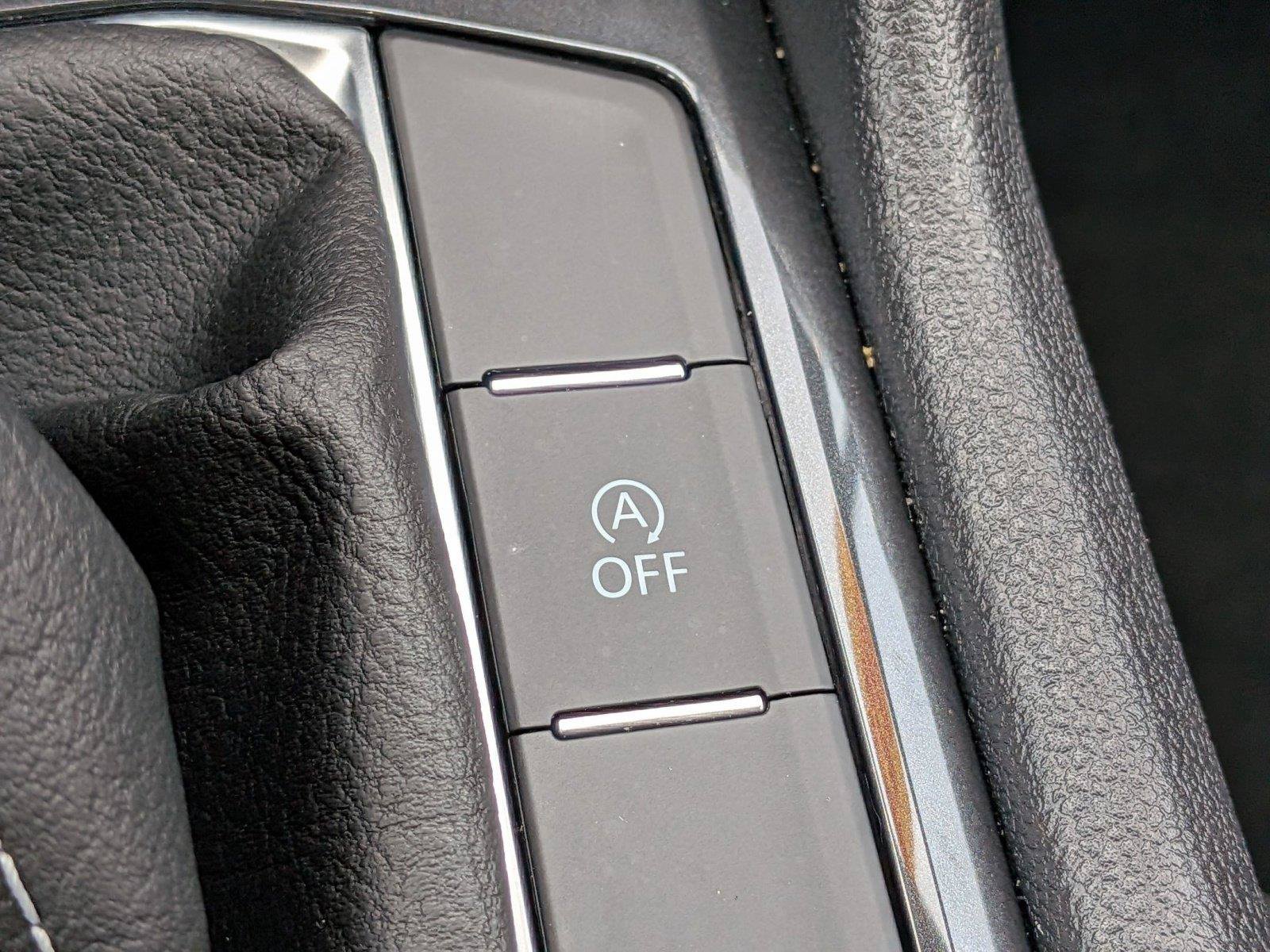 Used 2023 Volkswagen Tiguan SE w/ Panoramic Sunroof Package AWD/4WD image 28